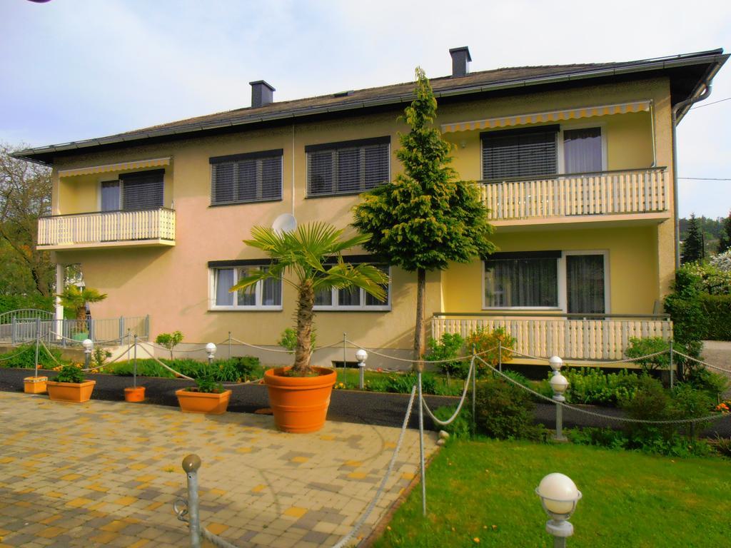 Ferienanlage Seehof Krumpendorf Exterior foto